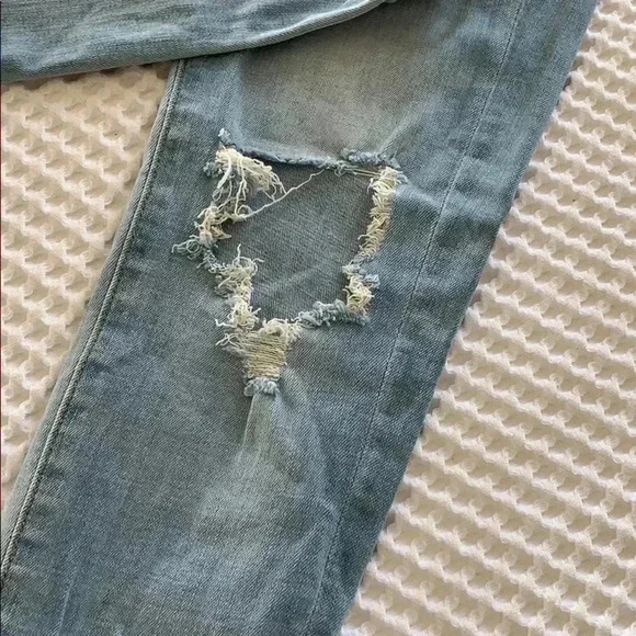 American eagle - Picture 3 of 4